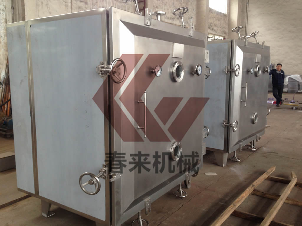 FZG方型真空幹燥機製作完畢等待發貨