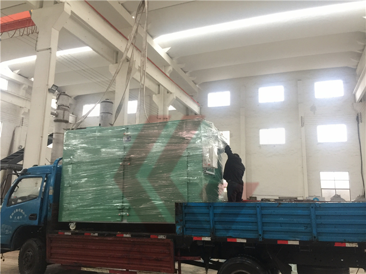 CT-C-(非標)型熱風循環烘箱的發貨現場