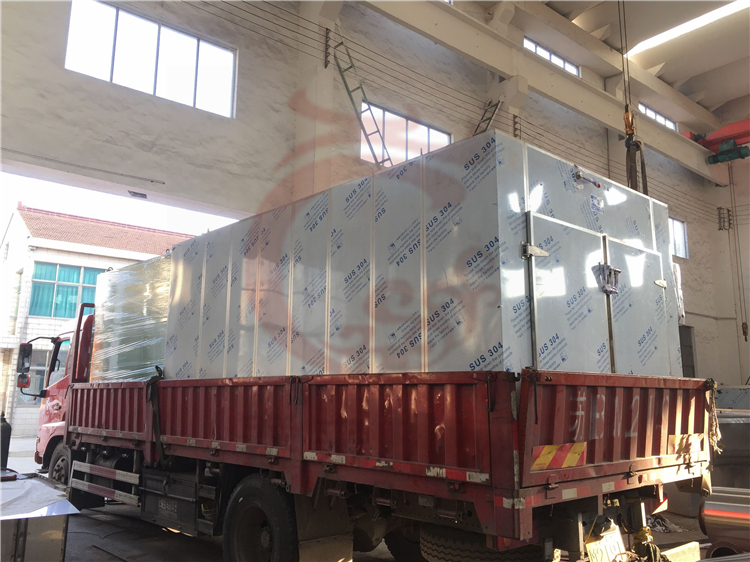 CT-C-非標型熱風循環烘箱的發貨現場